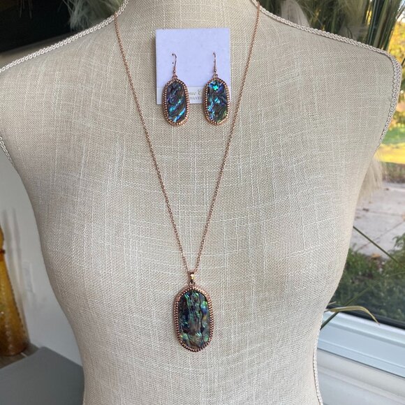 FAC Iridescent Abalone Rose Gold Necklace & Earrings - Picture 2 of 9